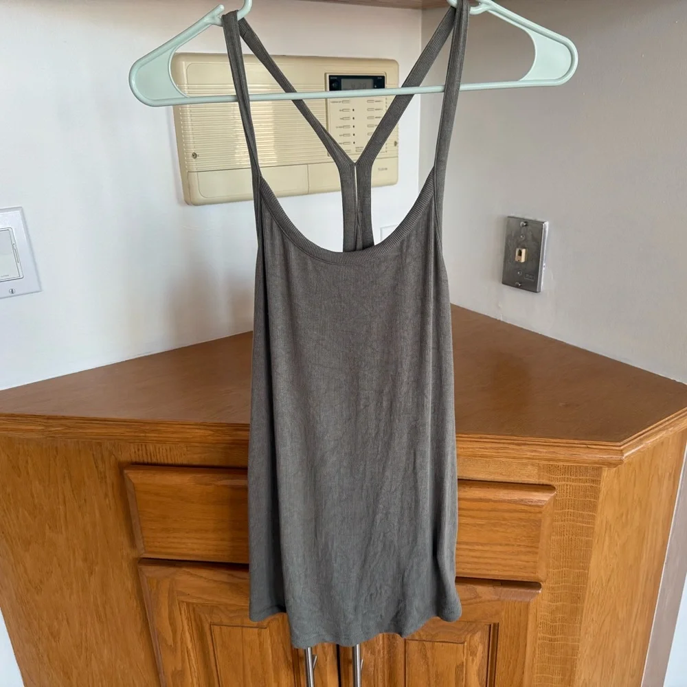 ZYIA Moss Ribbed Daphne Tank - Picture 3 of 3